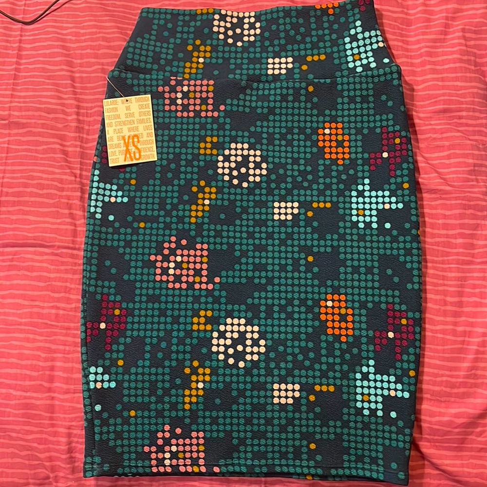 Cassie polka dots teal